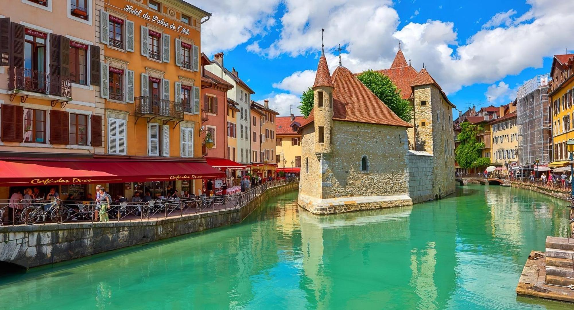 Le Bleu Du Lac 3 Etoiles - Secteur Recherche, Calme & Familiale, A 300M Du Lac & De La Vieille Ville, Garage Prive Annecy Dış mekan fotoğraf